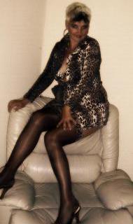blondeangie43 aus Hoyerswerda
